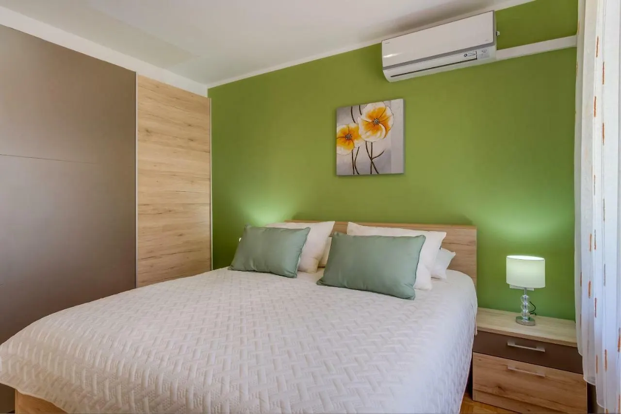 Apartments Eva Cres Croatia