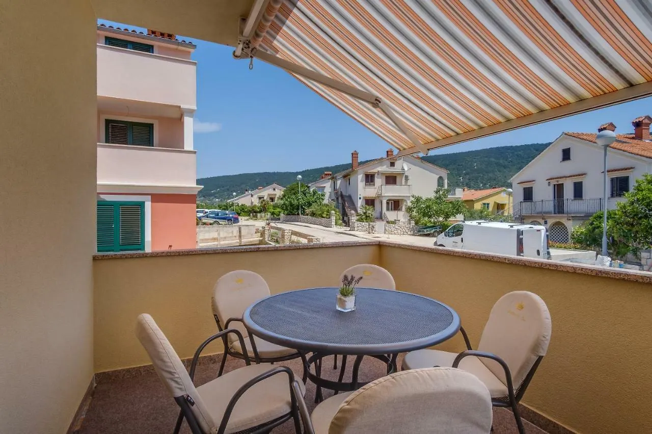 Apartments Eva Cres