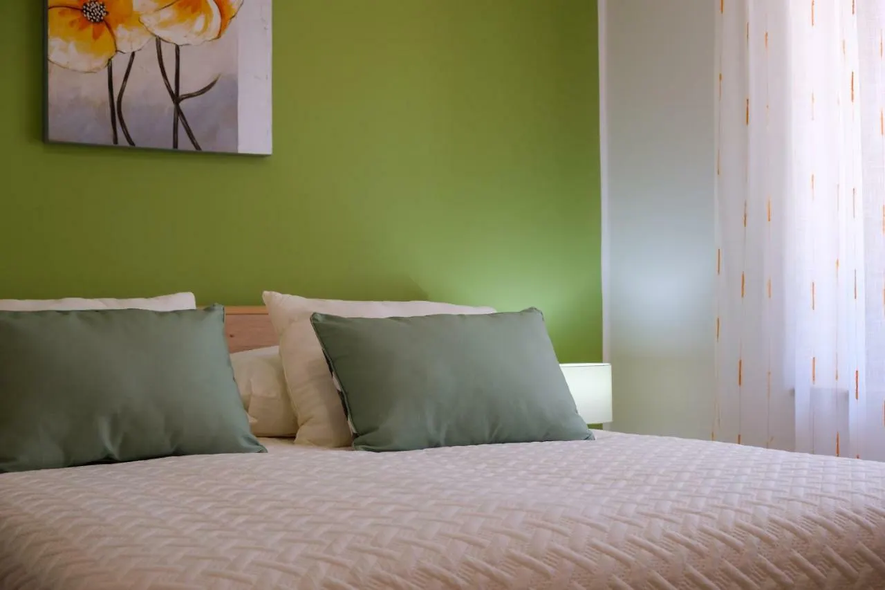 Apartments Eva Cres